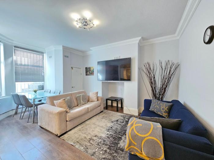 Trendy One Bedroom Apartment