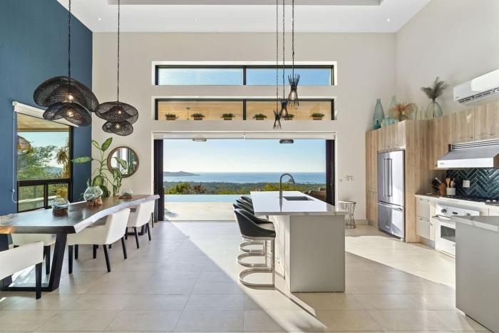 Sunset Infinity Pool & Private Ocean Views