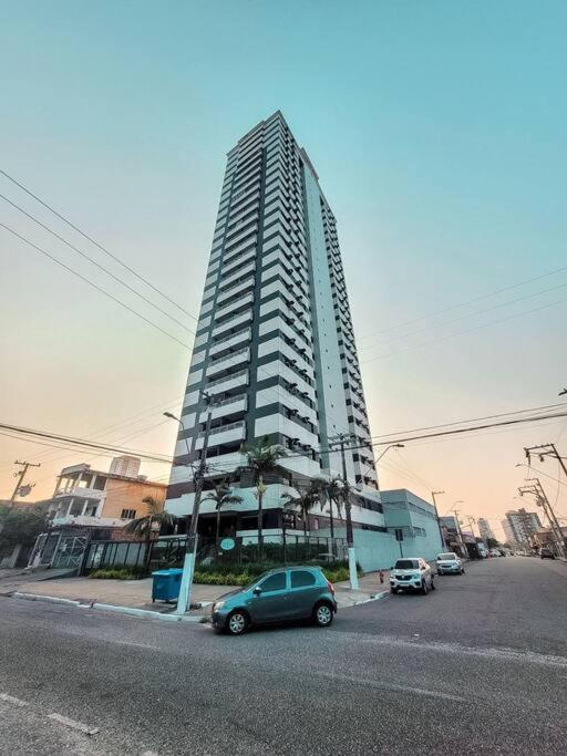 Apto com garagem na Marquês