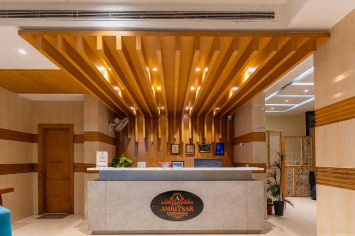 Hotel Amritsar International 2 min walk from Amritsar Bus Stand