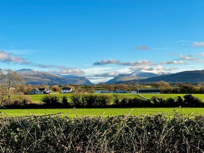 Private apartment ideal for Snowdonia and coast