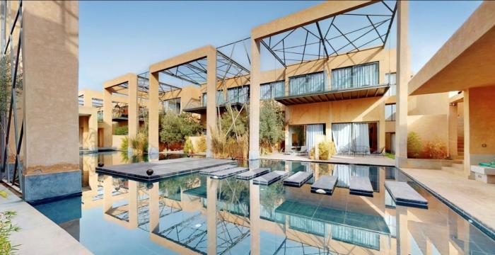 Très Beau Duplexe avec piscine depuis la terrasse