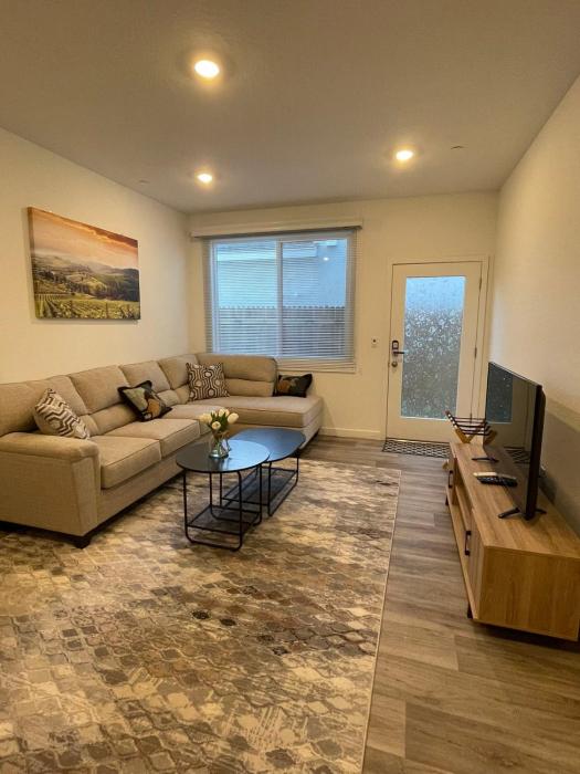 Cozy-Quiet-Spacious Guest Suite in Fresno Clovis California