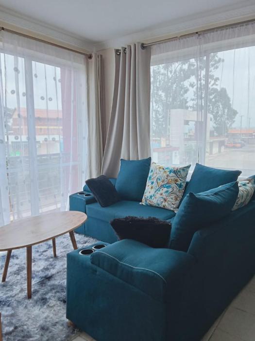 Racecourse gardens apartment