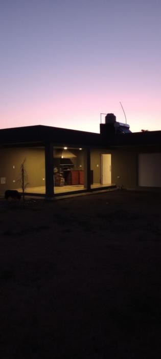 Quincho Monoambiente Con Parrilla