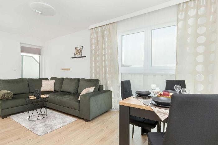 Kazimierza Wielkiego Cozy Apartment Parking by Rent like home