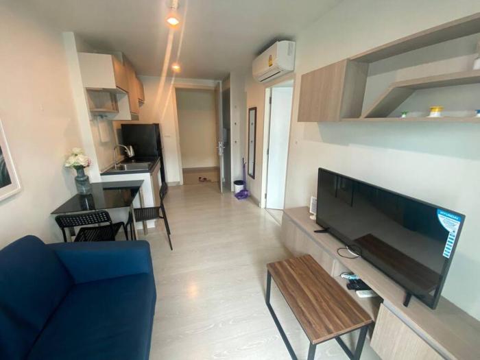 素坤逸50巷一房一厅免费Wi-Fi简单安静可做饭交通方便