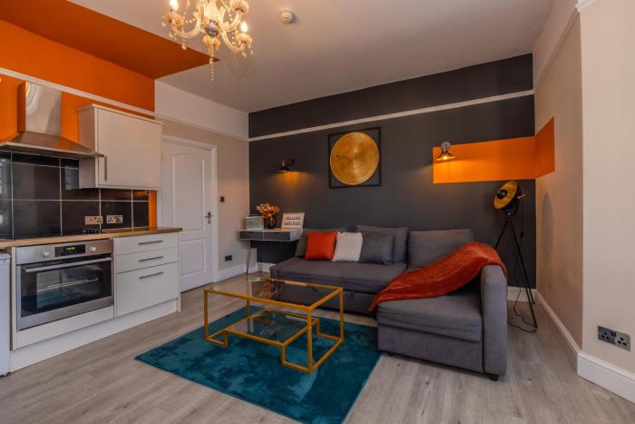 Central Brighton 2Bedroom 1 Bathroom Flat Next to Brighton Beach