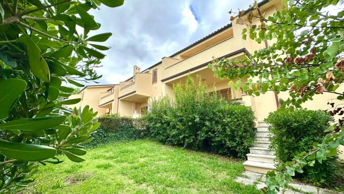 Marcelli, trilocale con giardino a 200mt dal mare - M114