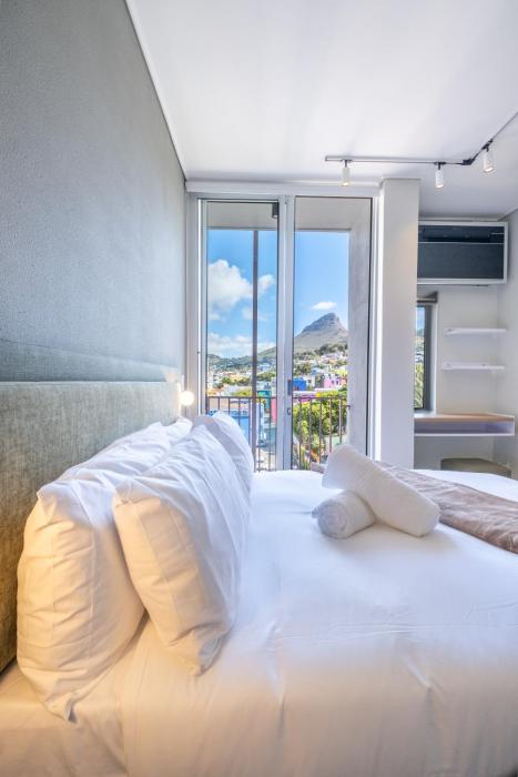 The Rose501: 5th floor Apartment with Rooftop Pool