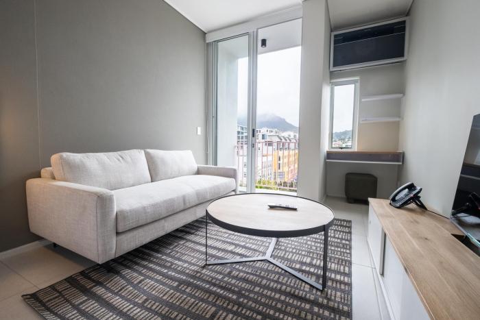 The Rose 603: City Centre Aprt with Rooftop Pool