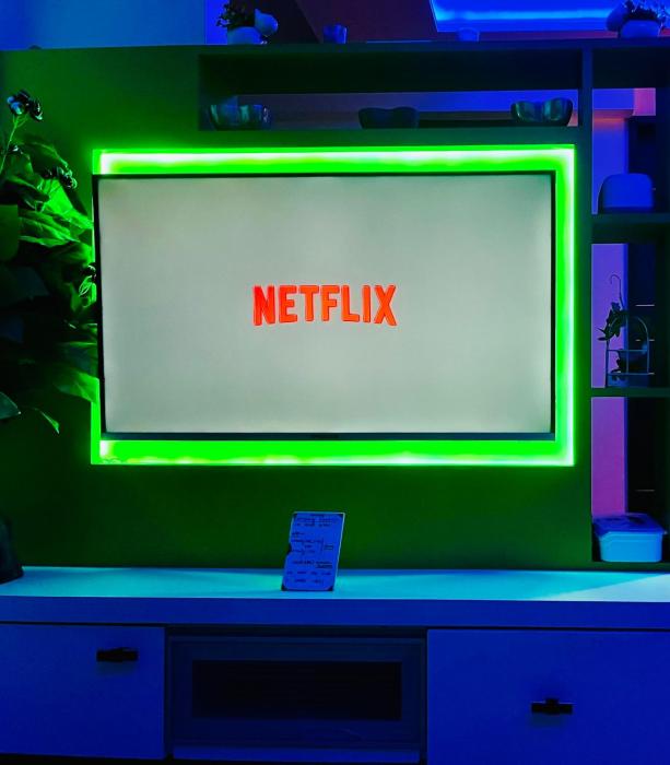 7 Seasons Palm Suite with Sky Orbit, Balcony, Swimming pool, WIFI, Playground