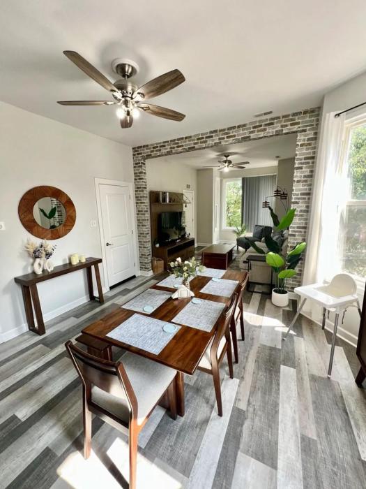 Stylish 3Bedroom Aparment w Games & Free Parking