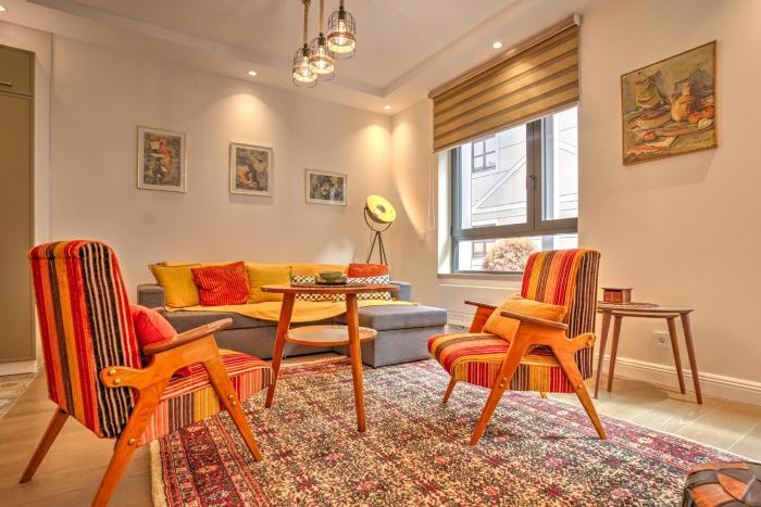 Peaceful Downtown Home