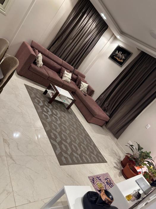 غرفة مستر بحمام فى التجمع الخامس رجال فقط