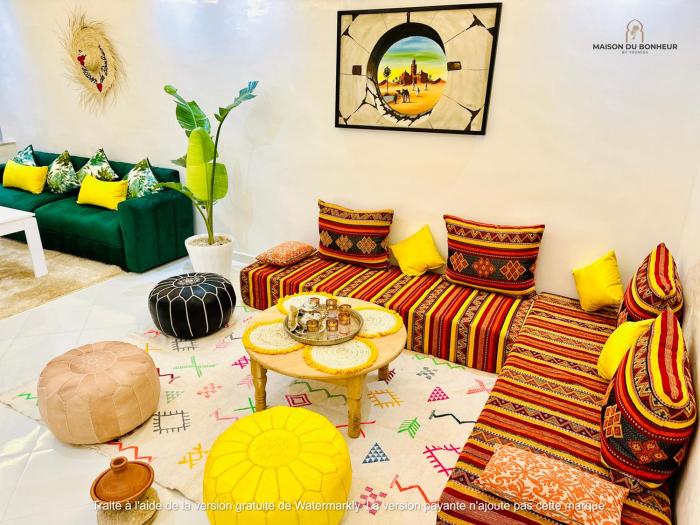 Appart F3 de luxe à Gueliz - 5 min de la gare - Piscine, WiFi, parking au coeur de Marrakech