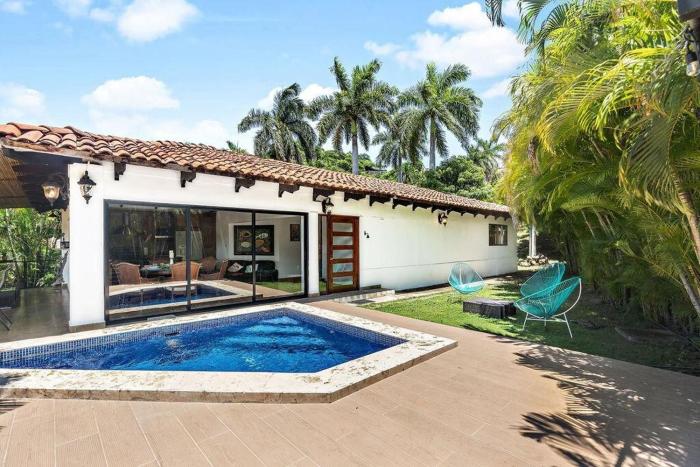 Spacious Villa Retreat in Private Resort