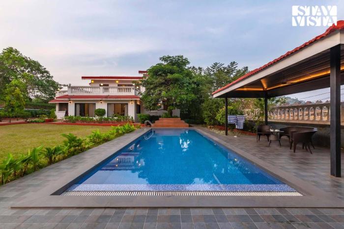 Casa Enchante by StayVista - Pool, views, ping pong, and a lush lawn for a perfect retreat