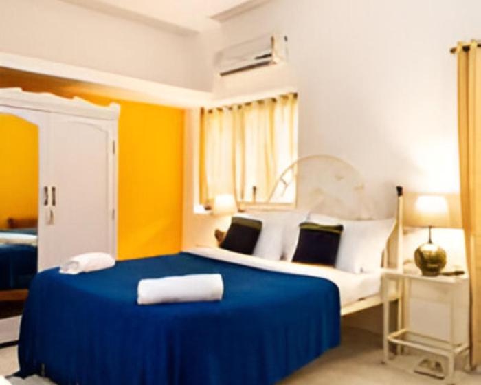 Ronnes 3BHK Apartment with kitchen at calangute beach