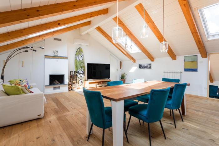 Garibaldi Loft By Dimorra