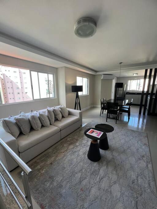 Duplex Alto Padrão com Vista Mar