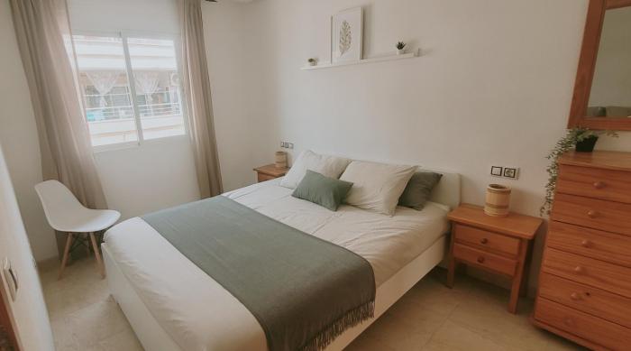 Casa de Luz - Lovely two bedroom appartment in the centre of Torrevieja at only 700 meters from the beach & boulevard