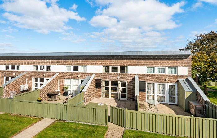 Gorgeous Apartment In Hemmet With Sauna