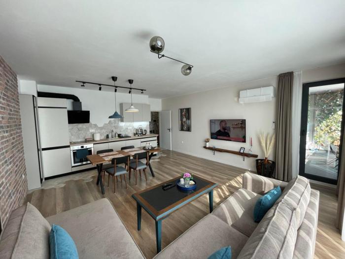 Platinum Luxury Industrial Unit City-Center