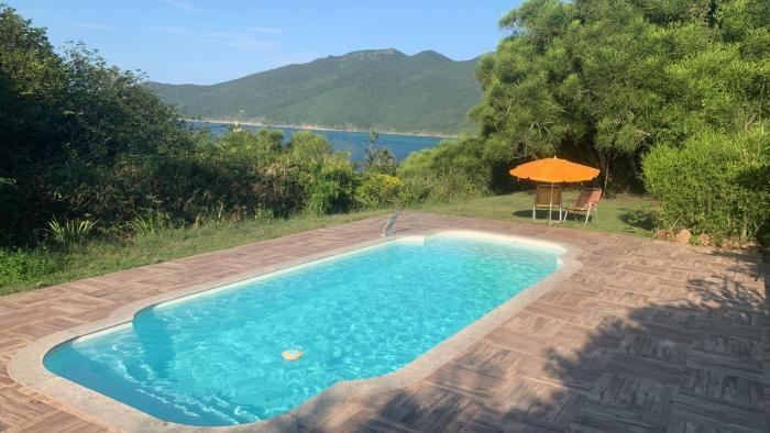 Bangalô Pontal do Atalaia com piscina para casal ou família