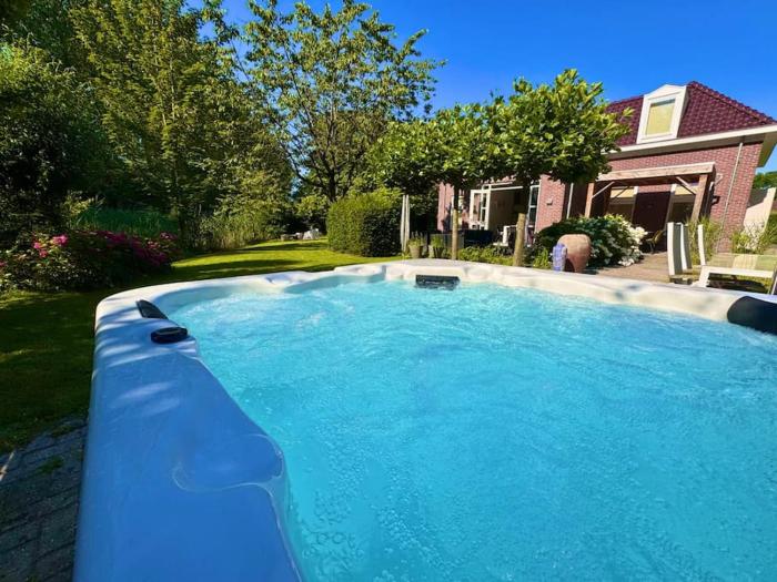 Luxe vakantievilla met jacuzzi