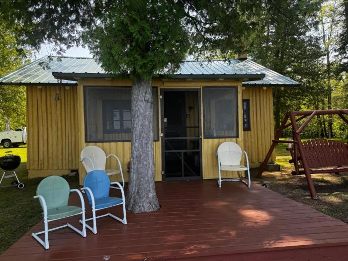 Yellow Cottage - Tricks Resort