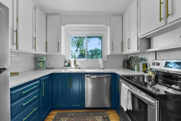 Vintage Modern Mid-Century Gem