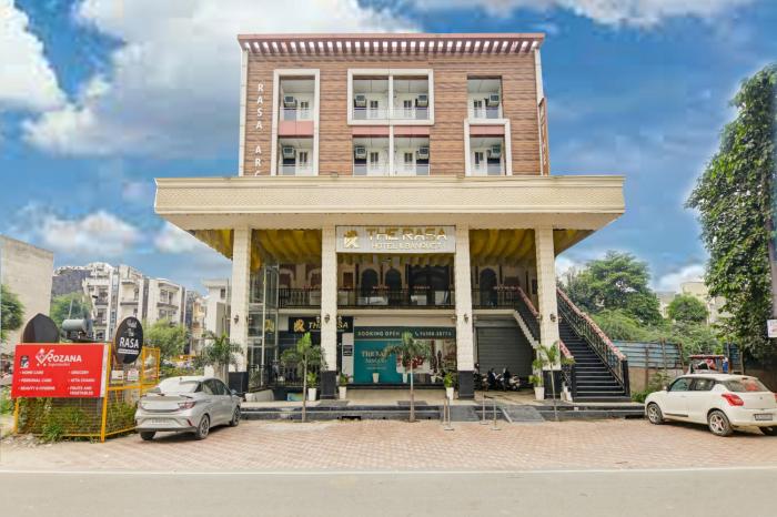 Hotel The Rasa at Vasundhara