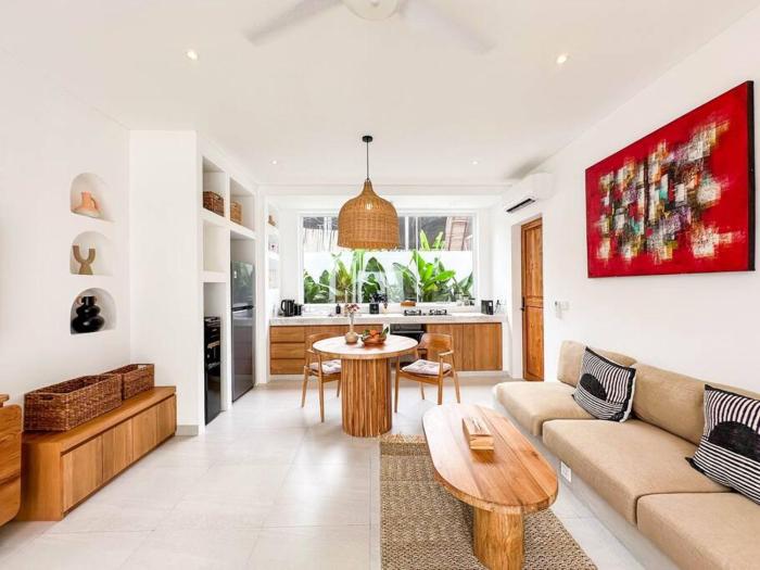 Las Casas Canggu Studio Villa with Private Pool