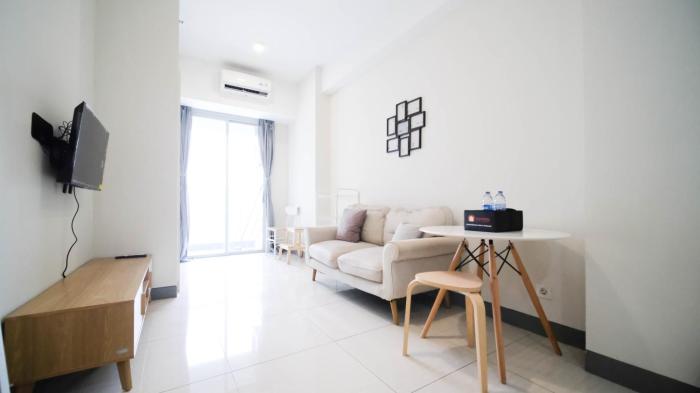 Spacious 2BR Connected to Mall at Anderson Supermall Mansion Apartment By Travelio