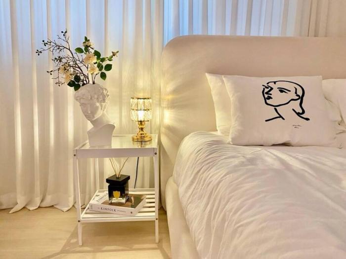 CHOI STAY in Sinsa Apgujeong Kang-nam K-star rode