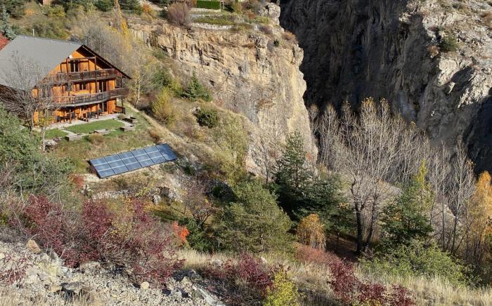 Chalet Inukshuk Vue panoramique Gorges de la Durance Parc des Écrins