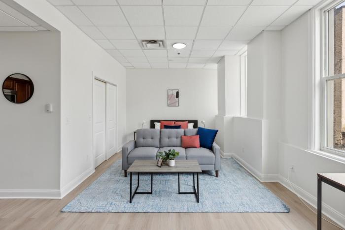 East 225 I Modern Studio in Downtown Rochester