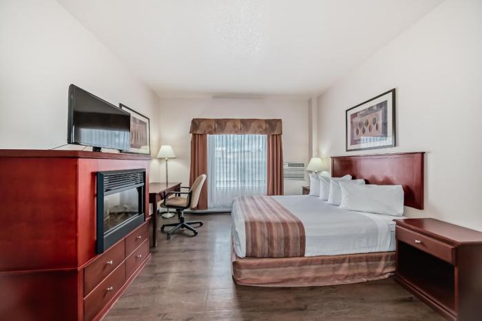 Grande Cache Inn & Suites