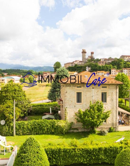 La Toscana sotto il castello