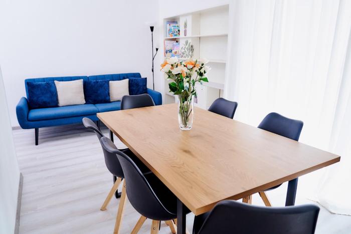 Casa Cornelia Station