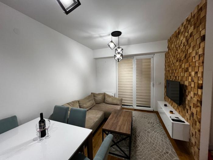 Cozy View Urban Garden Apartment