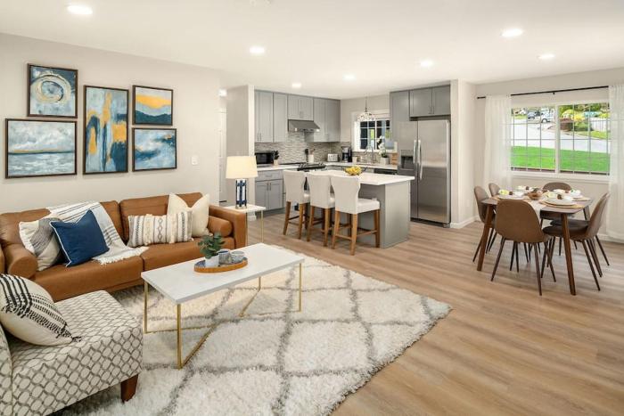 Remodeled Bellevue Family home w AC close to everything