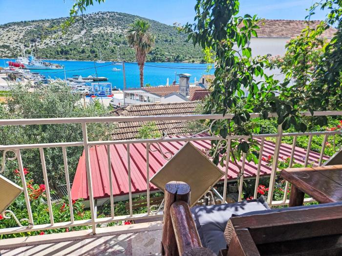 Holiday Home Mirko by Interhome