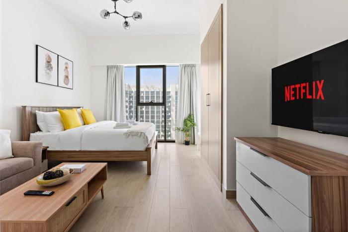 Modern Studio with Full Burj Khalifa View