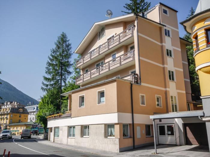 Apartment Schubert-Franz Top 12 by Interhome