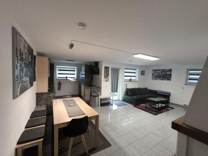 Wunderschöne Wohnung mit Kamin