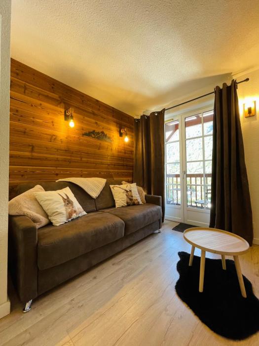 "La clé dorée" Studio balcon ensoleillé Vue montagne wifi