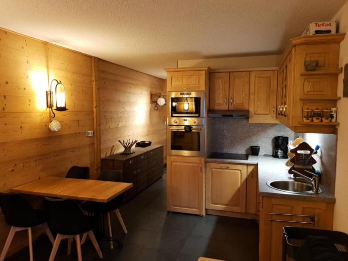 Chalet De Larbaron - Studio entièrement rénové · Balcon · Parking couvert MAE-7347