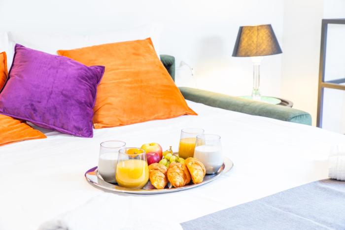 Fashionable Private Flat 15 min Walk to the Olympic Village